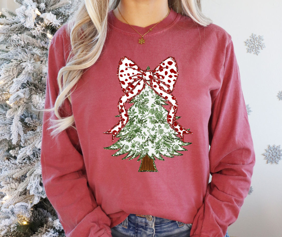 Grand Millenial Coquette Christmas Tree Sweatshirt / Tee